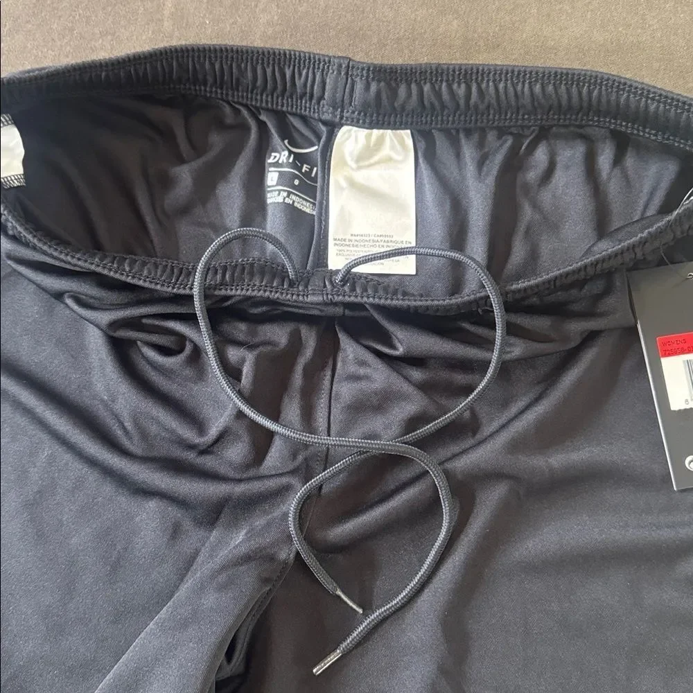 Women’s Nike Dri-Fit Sport Shorts Black Drawstring Waist 725956-010 Size L NWT